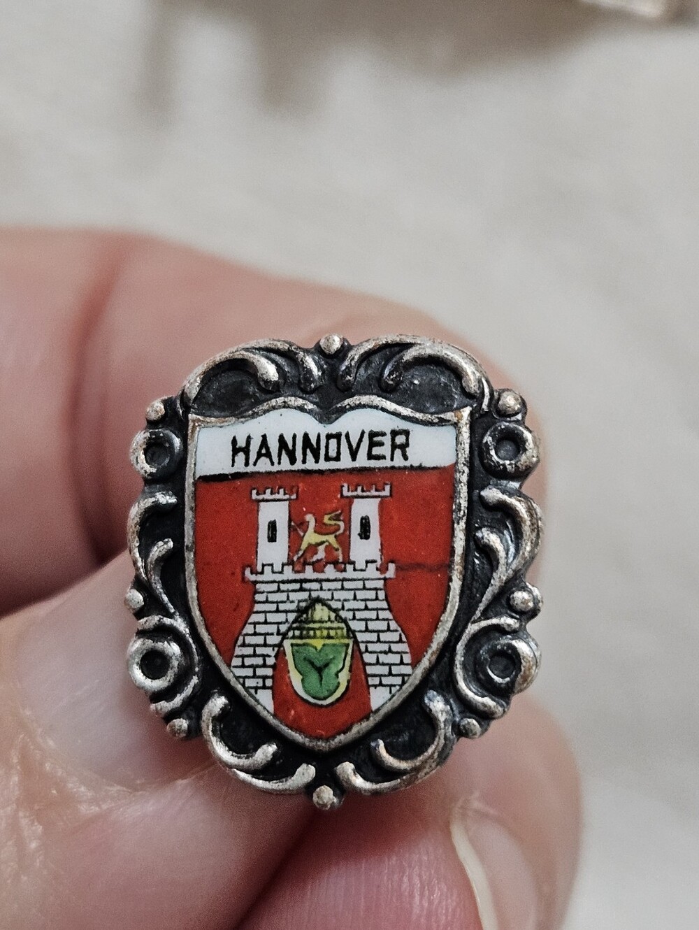 Vintage Silver-tone Hanover Souvenir Hat Pin German Travel Collectible